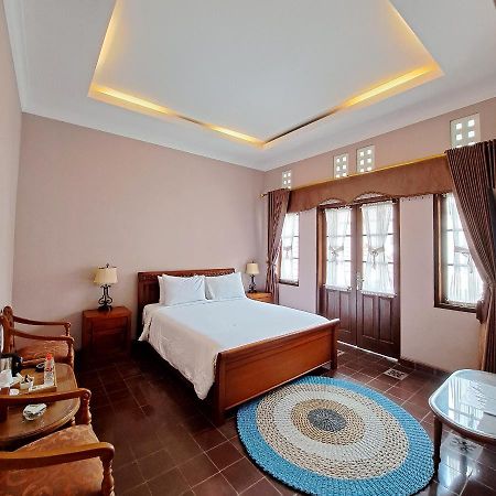 Kutus Kutus Clemmie Huis Yogyakarta Exterior foto