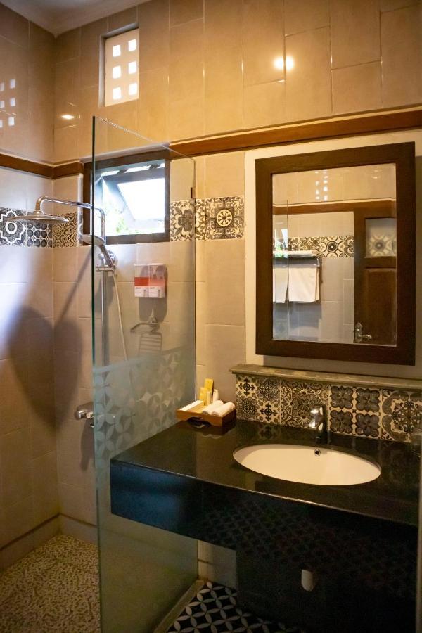 Kutus Kutus Clemmie Huis Yogyakarta Exterior foto